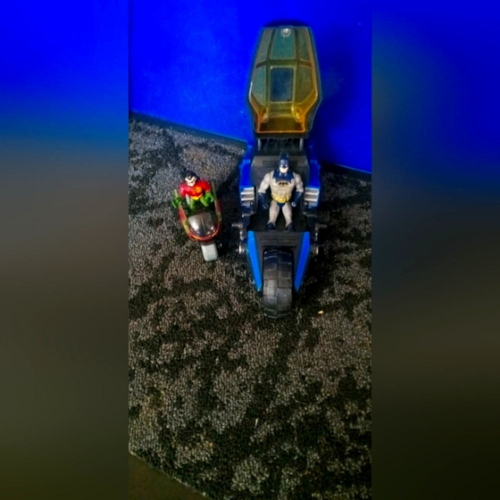 Batman & Robin Motorcycle Playset - Blue/Yellow